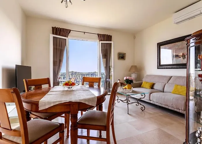 شقة Sea View With Private Secure Parking - 2